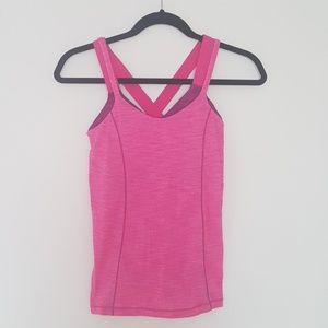Lululemon / top with sports bra